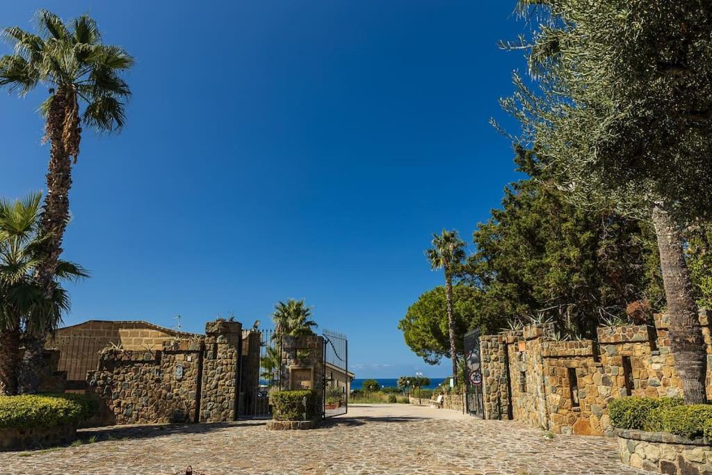Вилла Casa Al Mare Dei 7 Emiri Чефалу Экстерьер фото