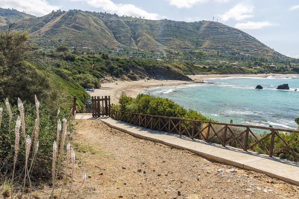 Вилла Casa Al Mare Dei 7 Emiri Чефалу Экстерьер фото